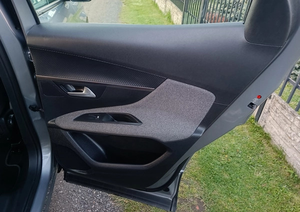 Peugeot 3008 cena 69900 przebieg: 132000, rok produkcji 2018 z Kamieńsk małe 596